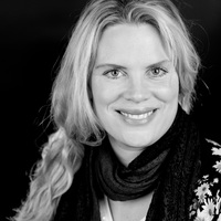 Julia Van Ooststroom