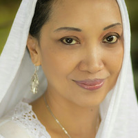 Miranda Risang  Ayu