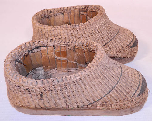 shewhoworshipscarlin:
“Carved wooden farmer shoes, late 1800s, China.
”