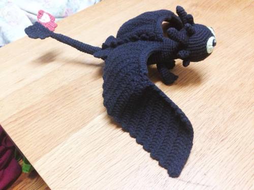 one of my hugest projects yet, toothless’s wings stretch 2 feets wide and he is 1 feet long. #toothless #amigurumi