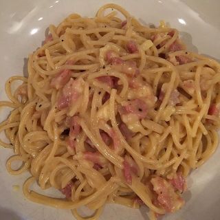 Spaghetti carbonara.