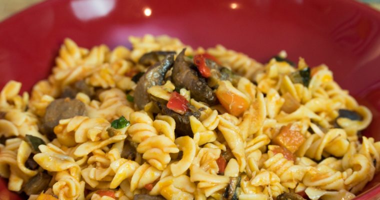 Fusilli com bolonhesa de vegetais: receita simples e saudável!