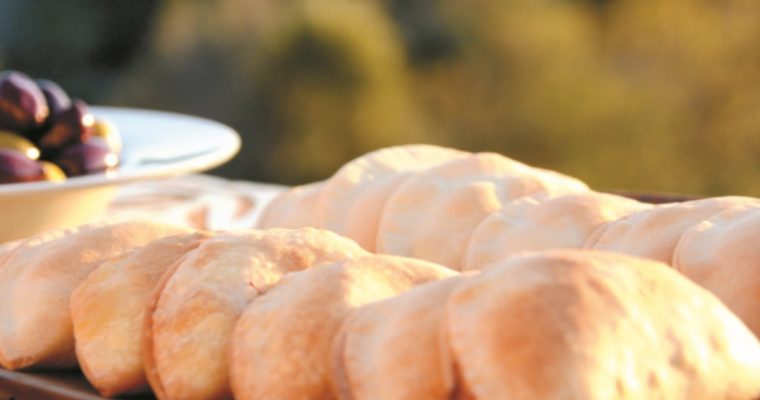 Pastéis de Queijo da Serra e presunto