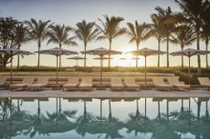 Four Seasons Hotel at The Surf Club hotel pool