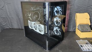 MSI MEG Maestro 700L PZ Case