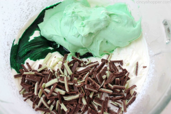 No Bake Mint Oreo Cheesecake - perfect St. Patrick’s Day dessert. Mint fans will love the crushed Mint OREO cookie crust, minty cheesecake filling with chopped mint Andes candies.