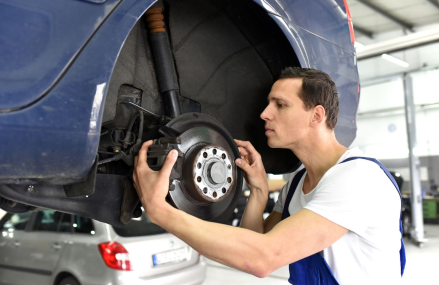 4 Reasons to Invest in Professional Brake Repair