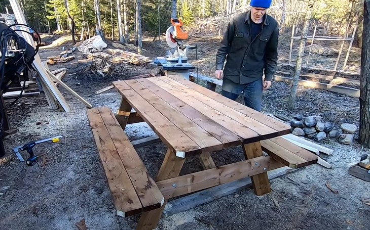 How To Build A Picnic Table In 30mins