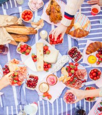 Parisian Picnic On The Seine | Oh Happy Day!