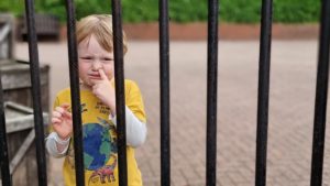 Imprisoned nose-picker.