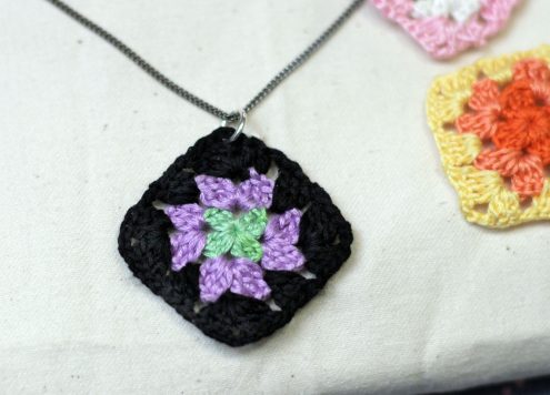 granny square necklace