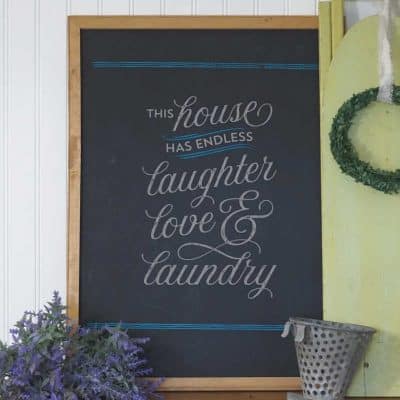 How to Make a Quick & Easy Laundry Sign with Chalk Couture {VIDEO}