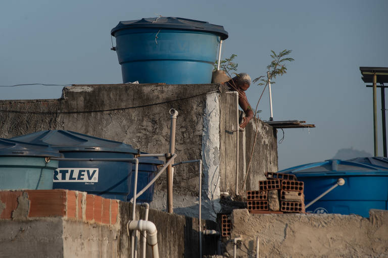 Sem água, Rio entra em nível 3 de calor pela primeira vez