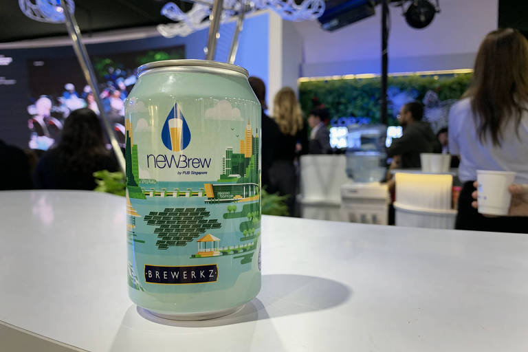 Estande de Singapura na COP29 oferece de graça cerveja feita com água de esgoto