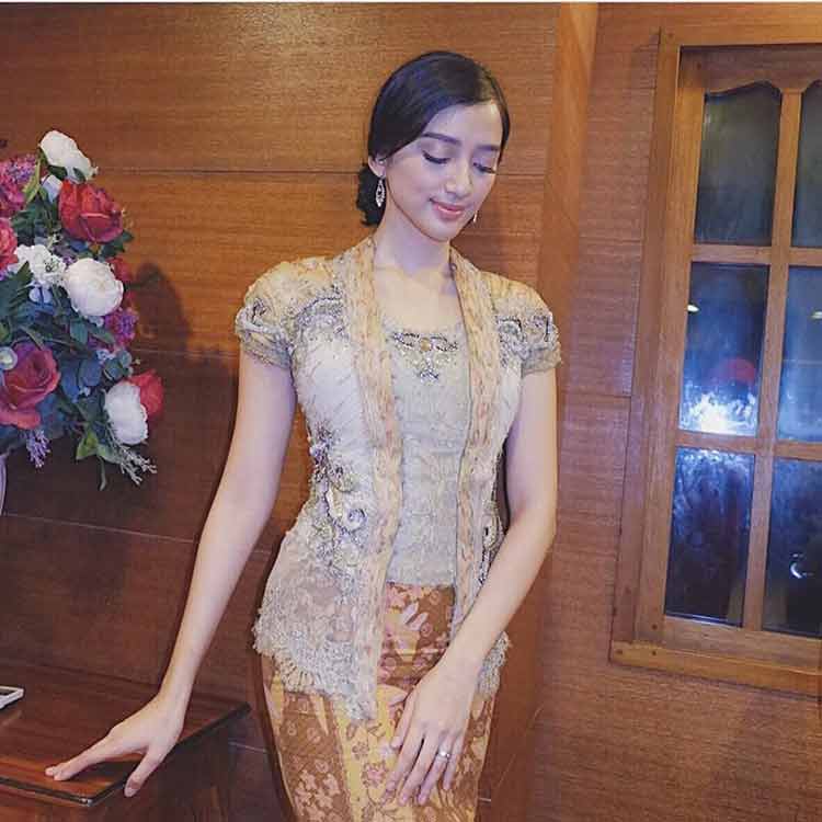 model kebaya modern anak remaja