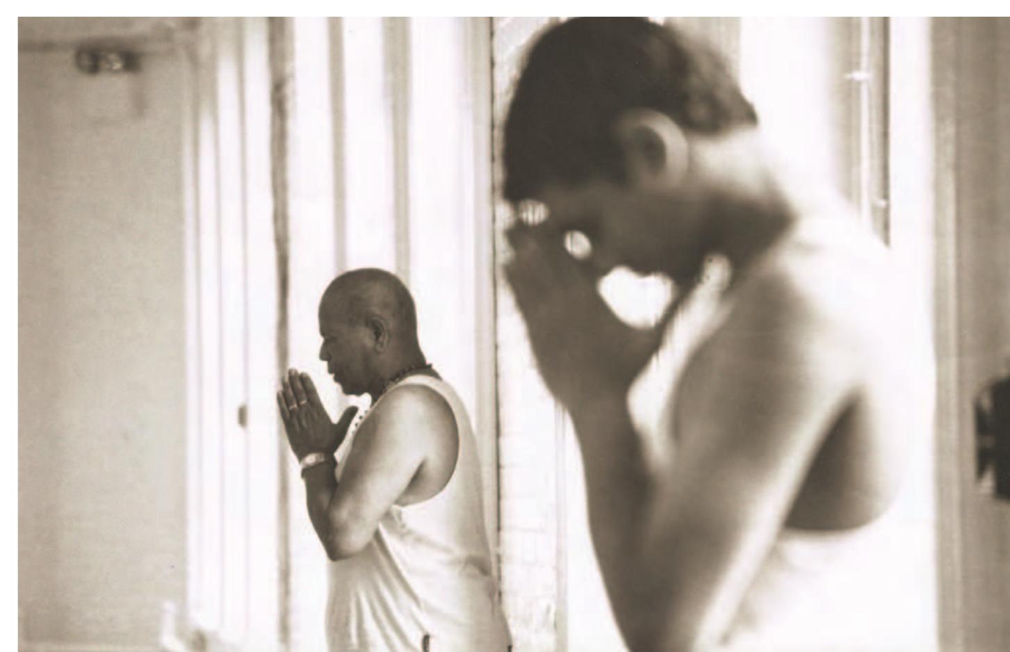 Sri. K. Pattabhi Jois and Sri R. Sharath Jois chanting the first verse of the Yogataravali before class at the Puck Building, New York ©Jesse Gordon  a system of yoga called Rajayoga, which it says is ‘the king (raja) of all yogas.’ It omits the first seven auxiliaries of astangayoga. In fact, the author considers these auxiliaries and the techniques of Hathayoga to be not just ineffectual practices, but hindrances on the path to attaining samadhi.  yoga practices such as concentration and meditation become redundant. 