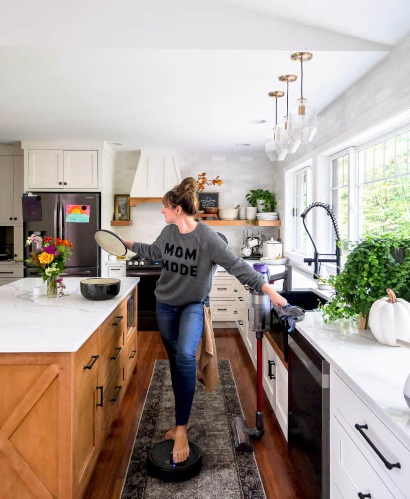 Woman standing in a kitchen