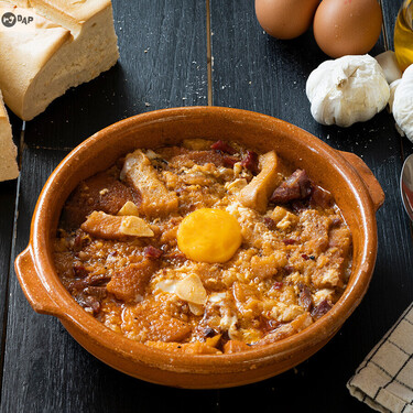 Cuando quiero cenar algo rico y calientito, siempre apuesto por esta tradicional sopa española que está lista en menos de treinta minutos