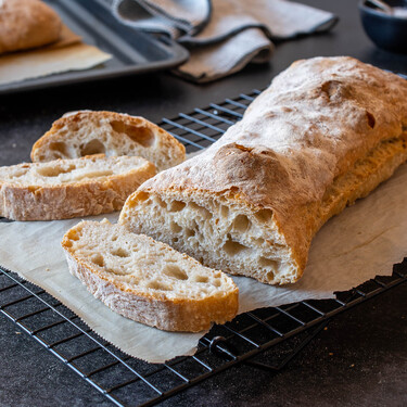 Pan ciabatta (o chapata), la receta del pan italiano que no necesita amasado