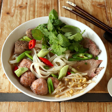 Sopa Pho vietnamita, la receta tradicional llena de sabor que te transportará a Asia con la primera cucharada