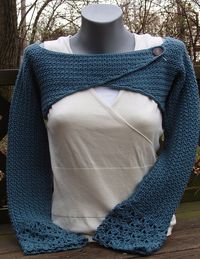 Ravelry: Convertible Victorian Shrug pattern by Robyn Chachula