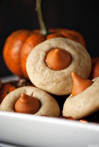 A MUST for next fall!!! Chai spice cookies with pumpkin Hershey Kisses.