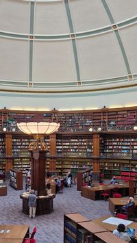 Liverpool📍 #liverpool #library #books #england