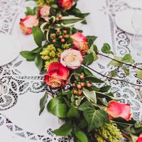 Table Runner | Pink Roses | Red Roses | White Roses | Wedding | Tablescape