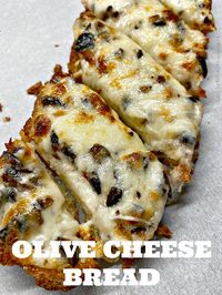 Olla-Podrida: Olive Cheese Bread