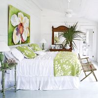 Megan Morris - http://meganmorrisblog.com/2014/02/10-gorgeous-green-bedroom-ideas/