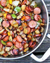 Kielbasa, Pepper, Onion and Potato Hash | thetwobiteclub.com