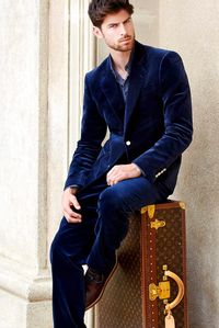 This image is part of the mens fashion editorial "L'Homme Vuitton" by Andrea Bielsa Photography. Accordingly the dressy dressman outfit and the suitcase are by Louis Vuitton. The male model is unfortunately Mr. Anonymous.
#male.fashion.photography.editorial.style