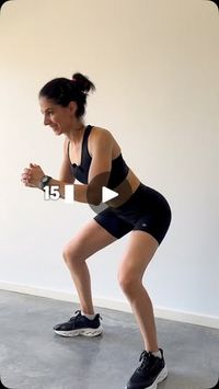 33K views · 8K reactions | PIERNAS 🔥🔥🔥

Esta rutina para nivel inicial te ayudará a aumentar masa muscular y fortalecer tus articulaciones! 😉

Si sentís que estás ok para agregar peso lo podrías hacer así ⤵️

En el ejercicio 1, mancuernas apoyadas arriba de los hombros (agarradas con las manos por supuesto) o un disco a la altura del pecho. ✅

En la isometría, podrás hacer más segundos o sumar un disco apoyado arriba de las piernas. ✅

En las sentadillas sumo con rebote, mancuerna o disco agarrada con las dos manos con brazos extendidos dejándolos caer verticalmente. ✅

Y en la patada de glúteo, podrás sumar tobilleras. ✅

Hasta la próximaa ❤️

@atomikoficial 

#piernas #fortalecer #treninferior #masamuscular #articulaciones #coach #salud #estilodevida #entrenadora #ejercicios #rutina 