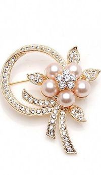 #Diamonds #Pearls #Floral #Brooch #Pins #jewellery #DiamondBrooch