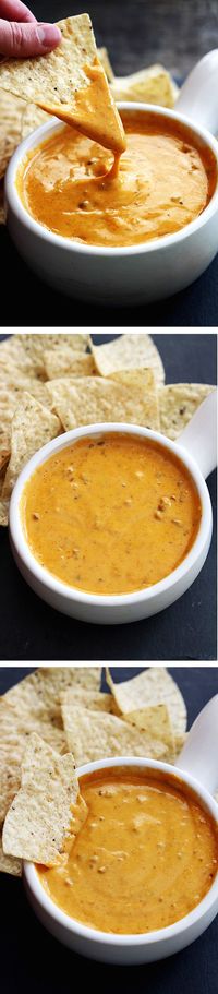 Copycat Chili's Queso Dip