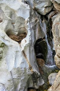 Hiking to Heart Rock in the San Bernardino Mountains | Tonya Staab