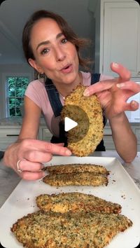 Ereka Vetrini on Instagram: "For episode 6 of ITA-LEAN, I’m sharing my recipe for CRISPY BAKED CHICKEN CUTLETS! I chose to bake them in the oven verses the airfryer so that I don't exclude anyone.   Chicken & Marinade: 1¼ lb thinly sliced chicken cutlets 3 tbsp olive oil  3 tsp lemon juice ½ tsp salt ¼ tsp pepper  Seasoned Breadcrumbs: 1¼ cup panko breadcrumbs ½ cup grated parmigiano reggiano ½ tsp salt ¼ tsp pepper ½ tsp garlic powder ½ tsp onion powder 2 tbsp dried parsley   Everything Else 1 ¼ cup Non-Fat plain Greek yogurt ½ tsp salt ¼ tsp pepper 1 tbsp milk Olive oil spray  -Preheat oven to 400F Convection Bake -To marinade the chicken, add 3 tbsp olive oil, 3 tsp lemon juice, ½ tsp salt and ¼ tsp pepper to a large bowl. Mix well then add your chicken. Coat chicken in mixture and let