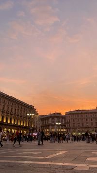 sunset at piazza del duomo, milano