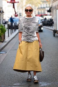 20 Long Skirt Outfits to Wear for Any Occasion