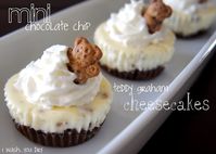 Mini Chocolate Chip Teddy Graham Cheesecakes