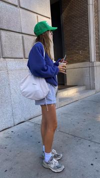 @aubriecrivaro 🤎  • Casual style, everyday outfit, fall street style, fall trends, fall fleece, outfits daily, Parisian style, chic style, vintage fashion, casual outfits, neutral outfit, on the go look, fall outfit inspo, fall outfits, personal style, early fall outfits, how to style a fleece, new balance, cool girl aesthetic, nyc outfits, what to wear for fall