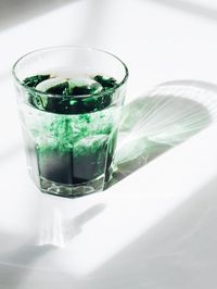 Chlorophyll Water Is the Deceptively Tasty Drink That Curbs Cravings | Byrdie.com | Bloglovin’