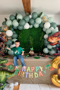 How cute is this Dino party, perfect for a 3Rex! 🦖

@christinaemiller 

#birthdaytheme