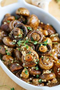 Mushrooms have to be one of my favorite foods and they make for some of the best side dishes like these roasted mushrooms in a browned butter, garlic and thyme sauce!