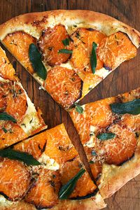 Butternut Squash and Crispy Sage Pizza, Five-Minutes-a-Day Style.