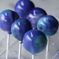 Galaxy Cake Pops