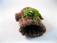 Mini Pets - Snails, Bugs and Frogs Amigurumi Crochet pattern by Lucy Collin | Knitting Patterns | LoveKnitting