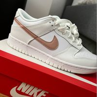 Nike Kid's Dunk Low Gs Shoes - Summit White / Metallic Red Bronze Youth Size 6 Brand New, Still In Box