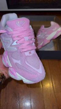 𝒩ℯ𝓌 𝒷𝒶𝓁𝒶𝓃𝒸ℯ  #sneakers #nike #pink #pinkcore #prettyinpink