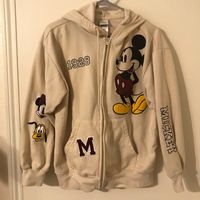 Disney Mickey Mouse Women's Large Full Zip Sweatshirt Hoodie Chenille Patches Never Worn Soft Cute Disney Cream Color